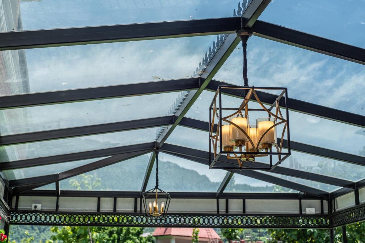 Hotel Terrakotta Rišikéš Exteriér fotografie